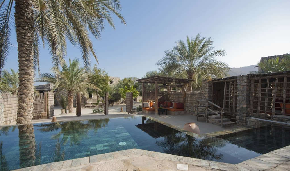Piscina privada de la villa en Six Senses Zighy Bay en Omán