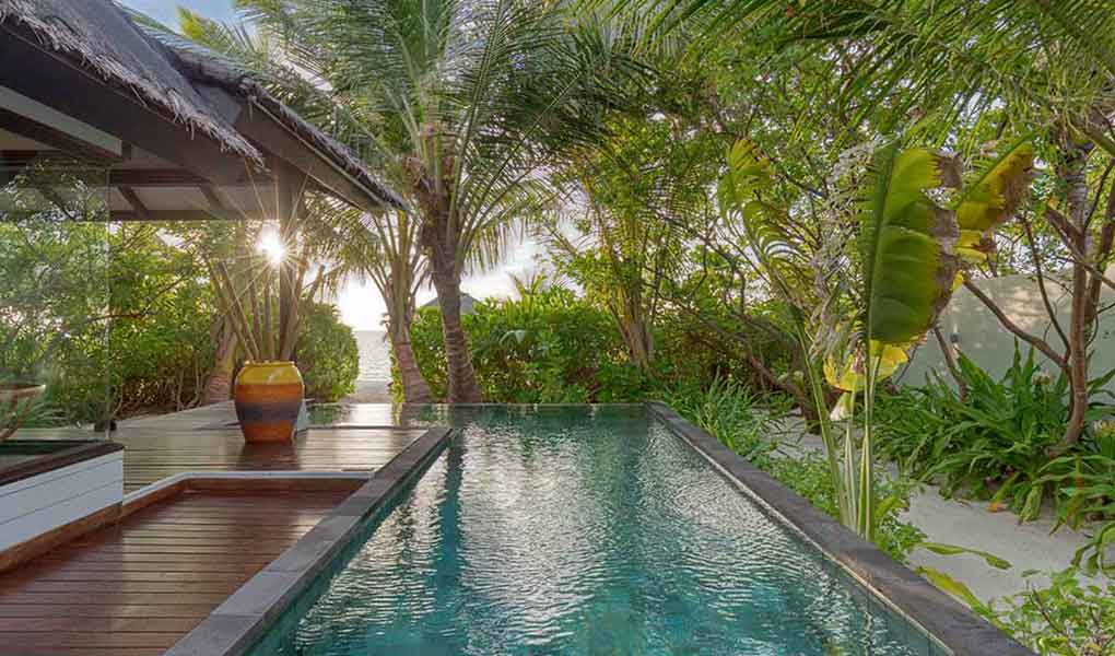 Piscina exterior Maldivas villa privada