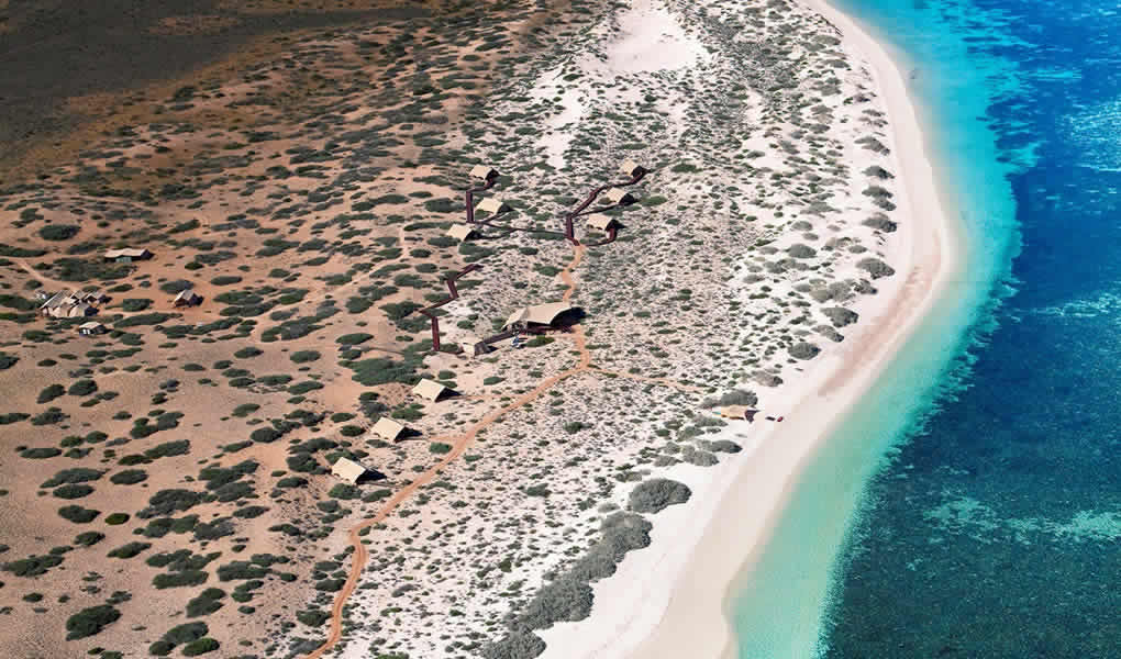 Sal Salis Ningaloo Reef vistas aéreas lodge lujo playa Australia