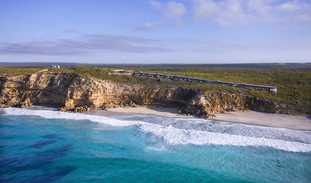 Acantilados en Kangaroo Island en Australia Southern Ocean Lodge y el mar