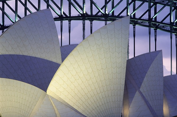 Puente de Sydney el techo blanco velas puente de fondo de la opera de Sydney
