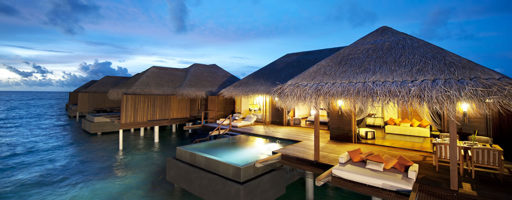 Villa privada sobre el agua en Maldivas