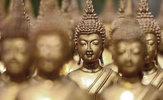 estatuas doradas de Buda Tailandia