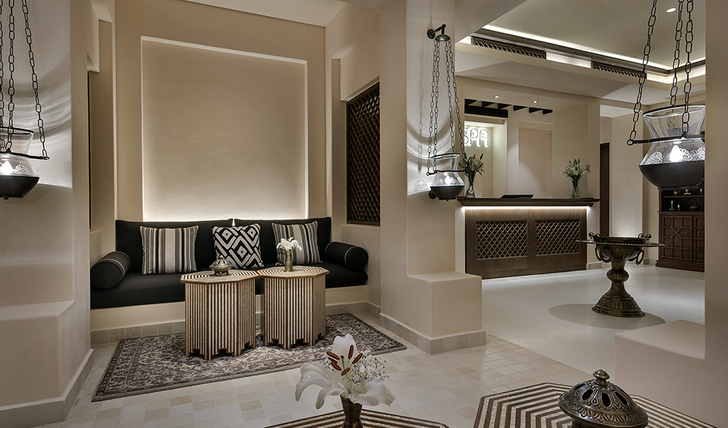 Recepción del Spa Saray Al Wathba Desert Resort Abu Dhabi