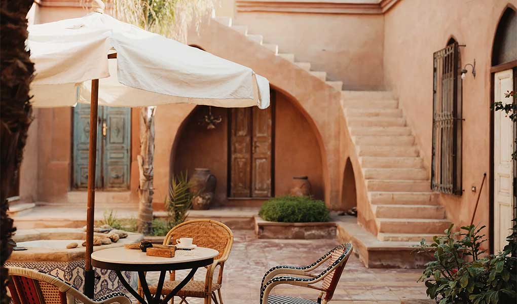 Patio interior del hotel Al Moudira Relais & Châteaux en Luxor 