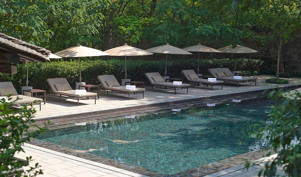 Piscina exterior del hotel Amanfayun en Hangzhou