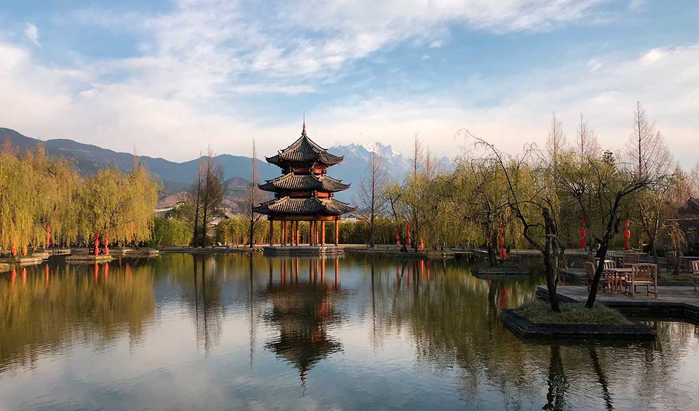 Zonas comunes y exterior del hotel Banyan Tree Lijiang