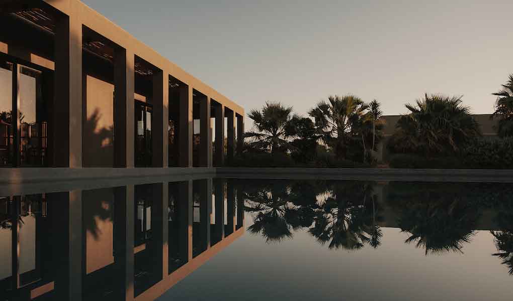 Piscina interior del hotel Casa Cook El Gouna en Egipto