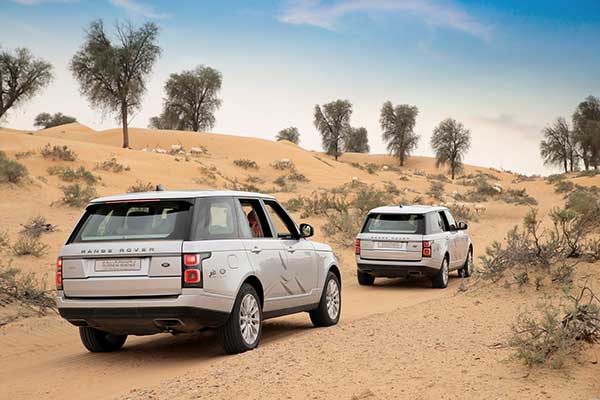 Coche todoterreno desierto Dubai