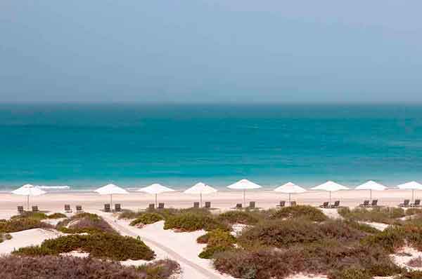  Jumeirah Saadiyat Island acceso directo mar Abu Dhabi