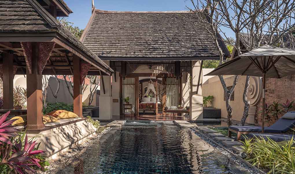 Piscina privada del hotel Four Seasons Chiang Mai en Tailandia