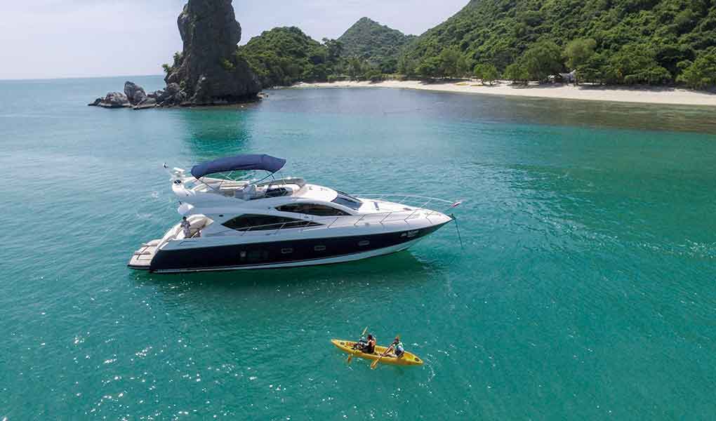 Yate privado del hotel Four Seasons Koh Samui en Tailandia