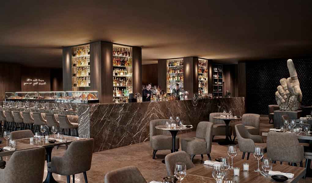 Restaurante de lujo en el hotel Four Seasons Cairo Nile Plaza