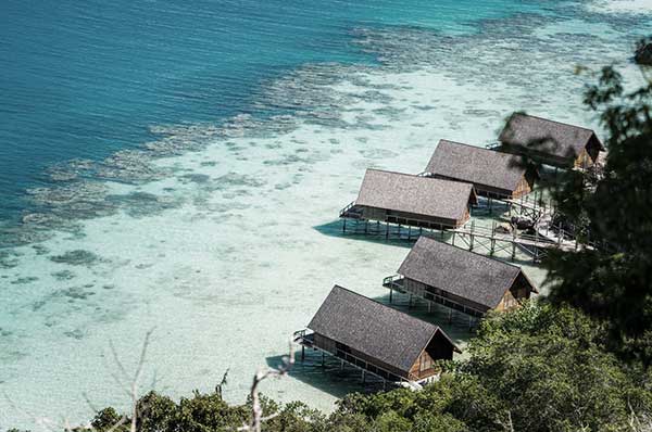 Hotel Bawah Reserve en viaje de lujo a Indonesia