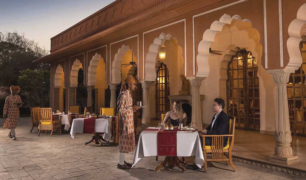 Arcos tradicionales exteriores del hotel  The Oberoi Rajvilas