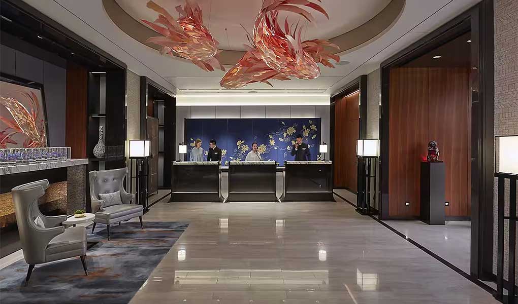 Recepción del hotel Mandarin Oriental Wangfujing Beijing en China Pekín