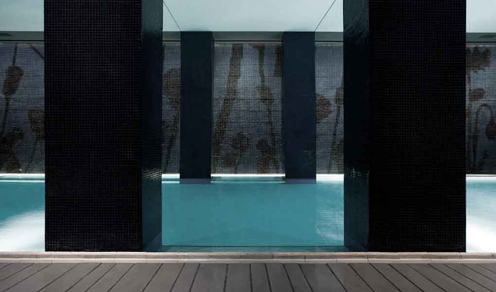 Piscina interior y Spa del hotel de lujo en Jerusalén