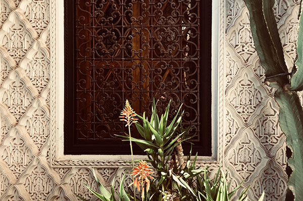 Riad de lujo en Marrakech decoración interior del hotel