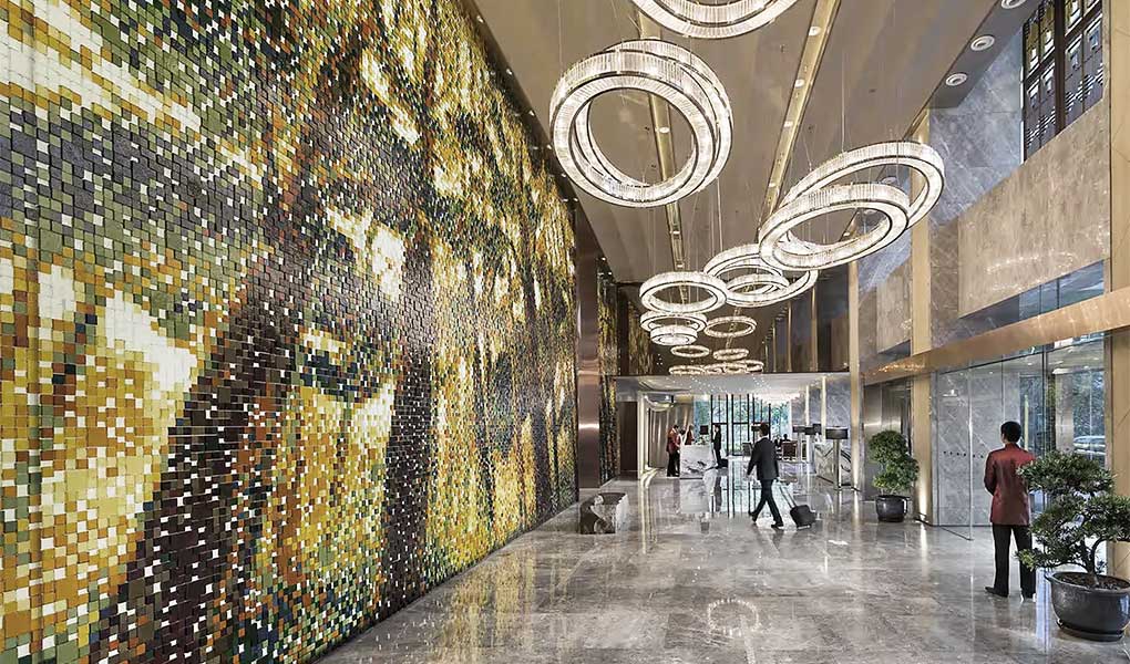 Entrada del hotel de lujo The Mandarin Oriental Pudong Shanghái
