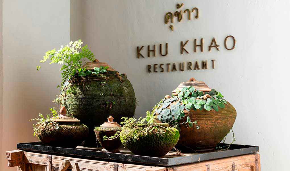 Entrada del restaurante principal comida tradicional en Tailandia