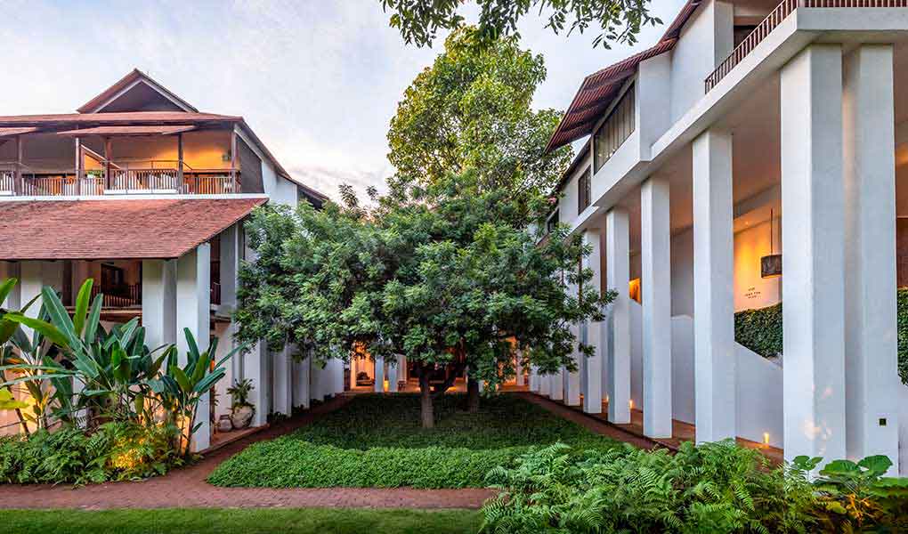 Edificios internos con galerías hotel Raya Heritage Chiang Mai