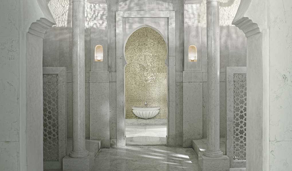 Interior del Spa del hotel Royal Mansour Marrakech mármol blanco