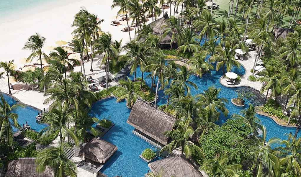 Piscina del hotel y zonas comunes en Filipinas hotel Shangri-La, Boracay