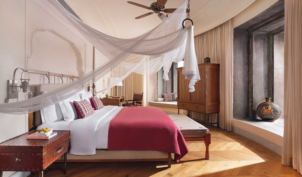 Decoración interior de lujo del hotel en India