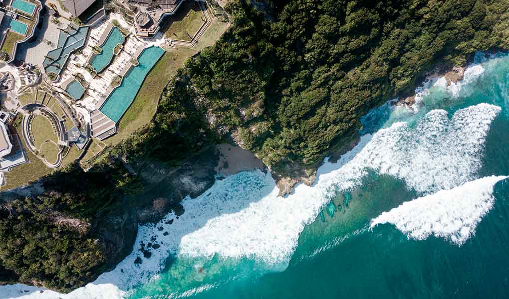 Hotel de lujo en Bali en Uluwatu Six Senses Uluwatu desde el cielo 