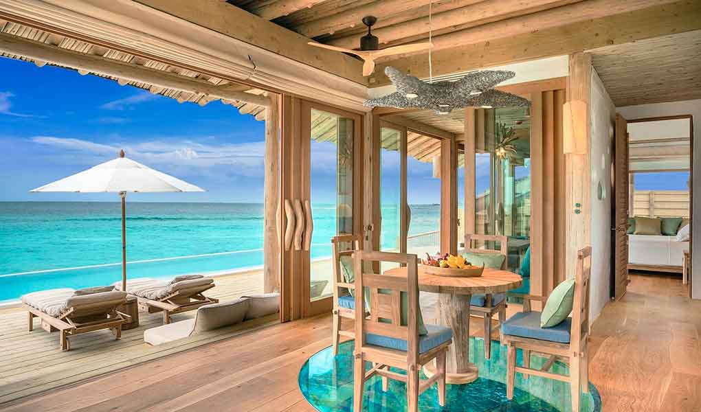 Zonas comunes del hotel con vistas al mar Maldivas