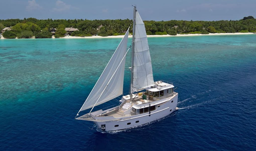  Yate vista desde cielo Private Yacht Maldives Soneva in Aqua