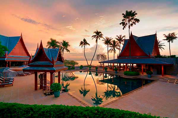 Zonas comunes del resort Chiva-Som en Tailandia 