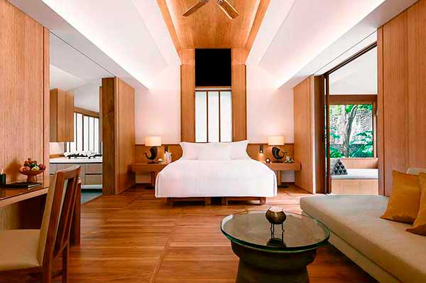 Interior de la habitación en Chiva-Som en Tailandia