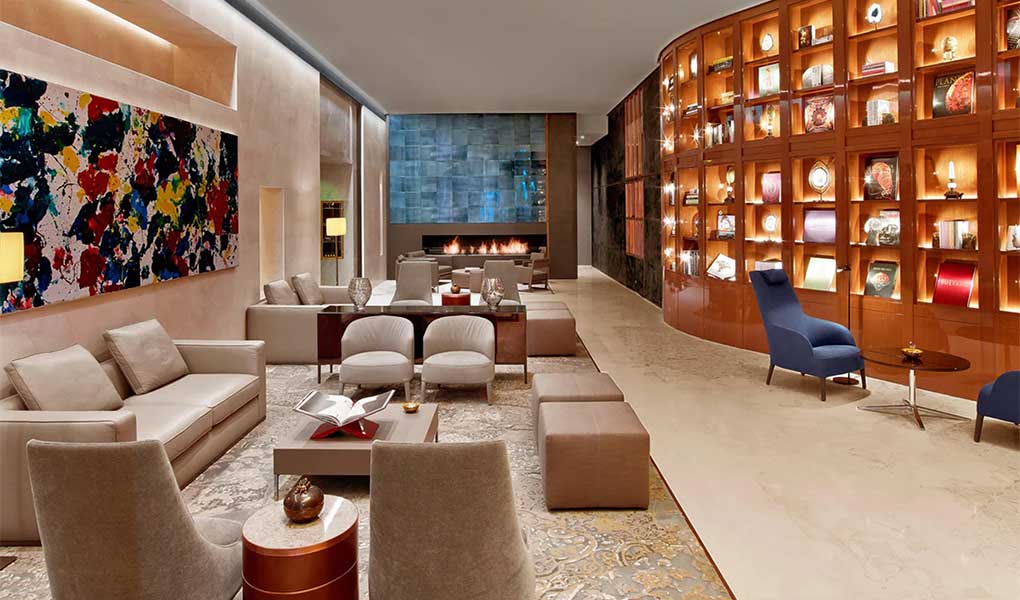 Interior y recepción del hotel de lujo en Turquía The St. Regis Istanbul