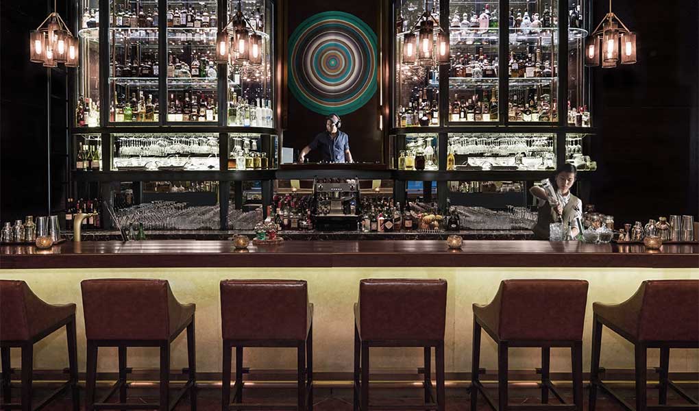 Bar del hotel de lujo en China The Temple House