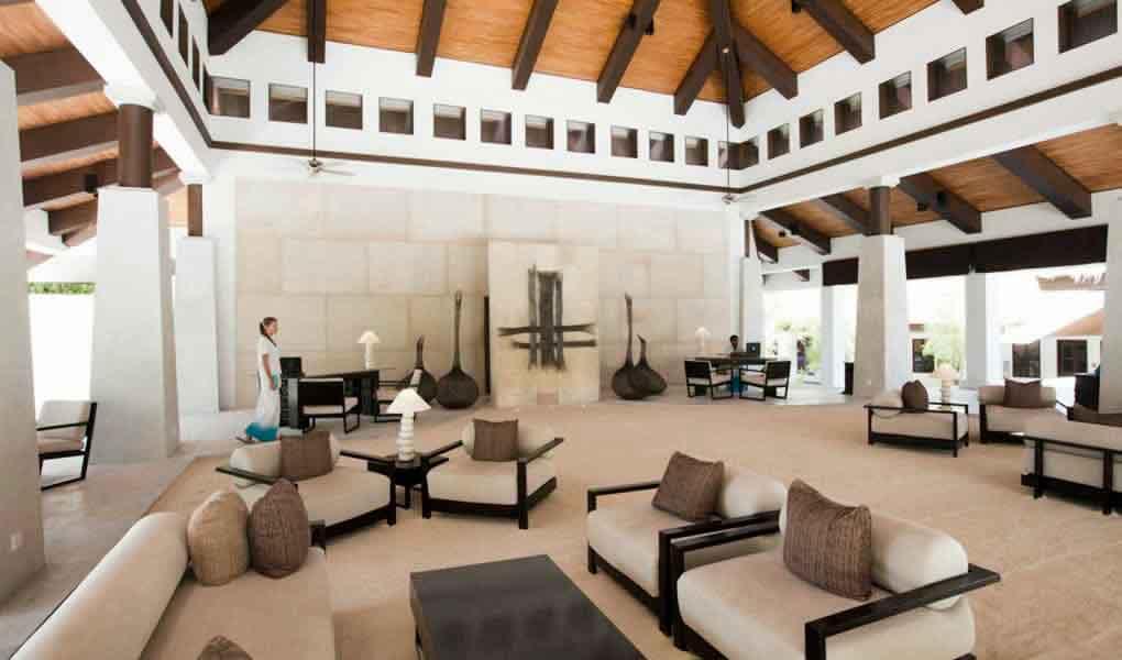 Recepción del hotel Velassaru Maldives