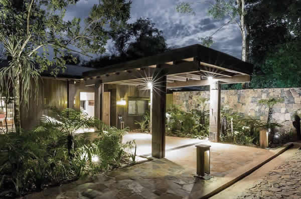 Entrada al hotel AWASI Iguazú