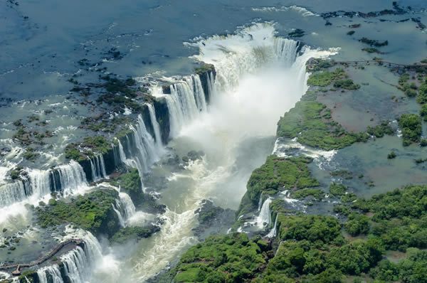 Vistas aéreas de las Cataratas del Iguazú