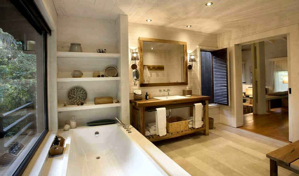 Baño en la villa privada de Awasi Iguazú