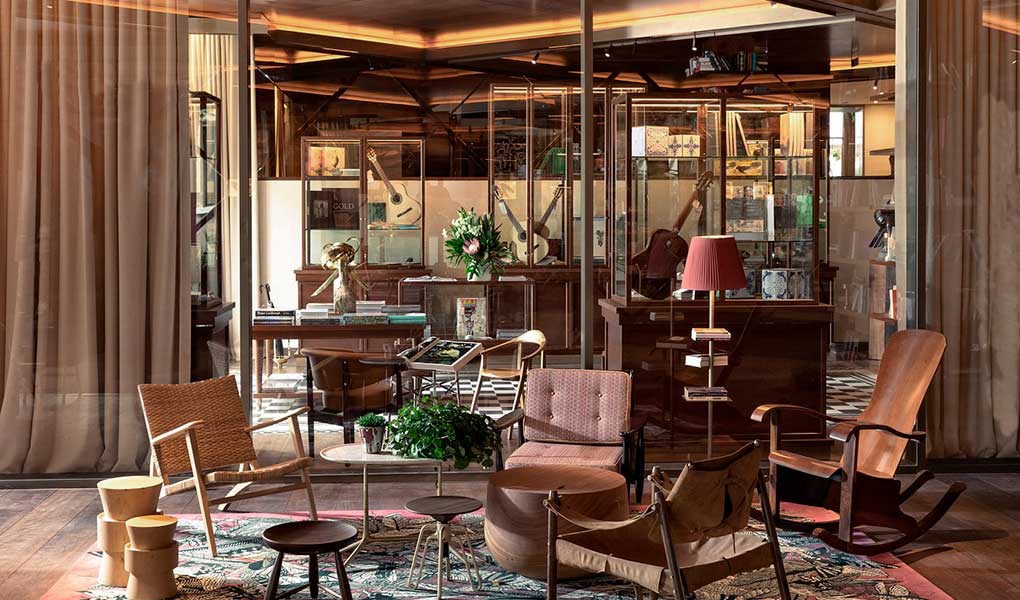 Bar y zonas comunes del hotel de lujo Rosewood Sao Paulo