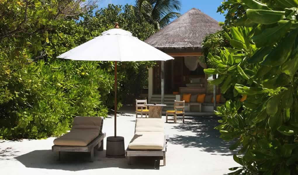 vista desde la playa de Beach Villa en Maldivas Six Senses Laamu