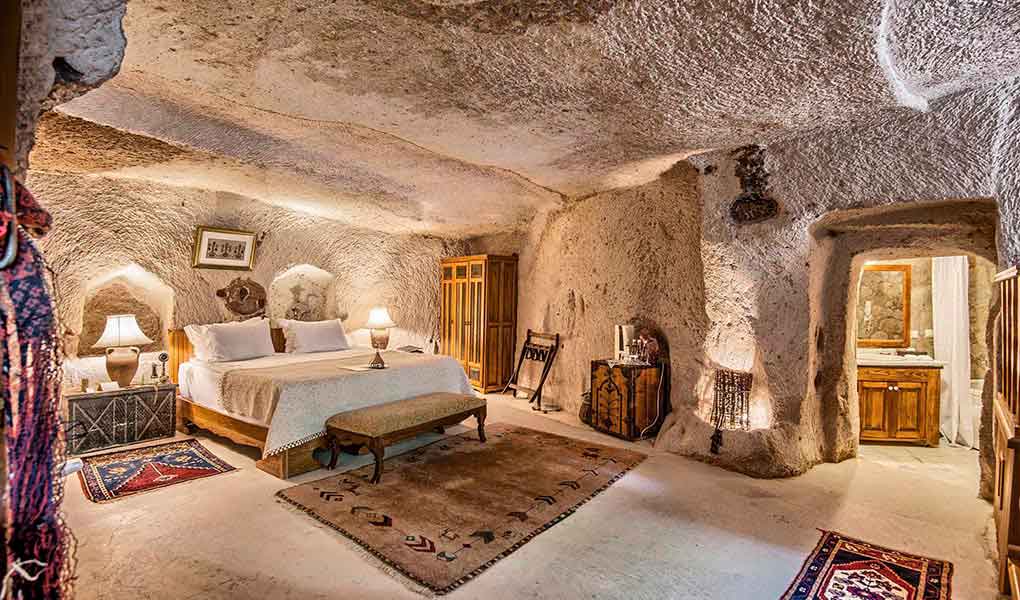 Habitación estilo cueva tradicional del Museum Hotel en Cappadocia