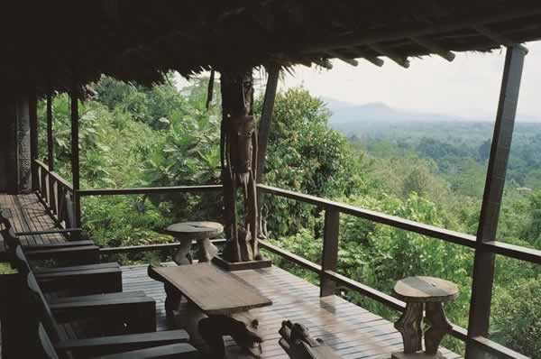 Karawari Lodge vistas
