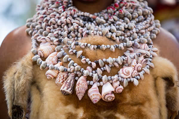 Collares y adornos 