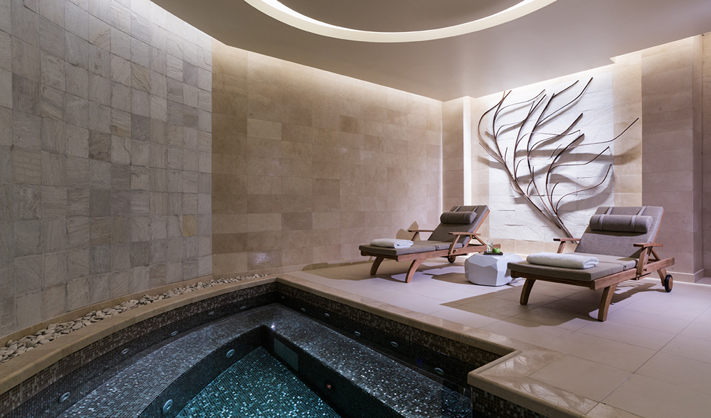 Pisicina interior Spa Rosewood Abu Dhabi
