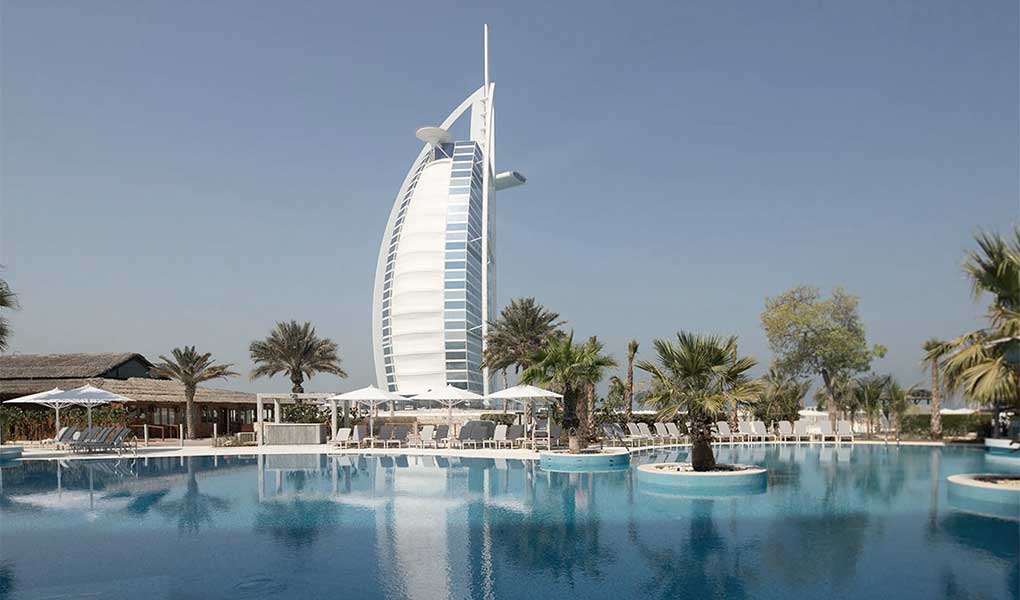 Vistas desde el Jumeirah Beach Hotel a el Burj Al Arab