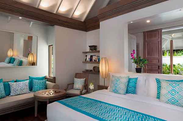Interior de la beach villa en Maldivas