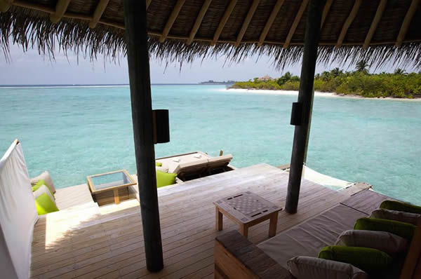 Villa sobre el agua en Maldivas Six Senses Laamu