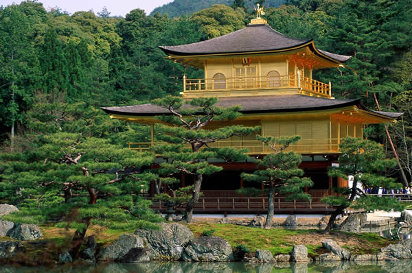 Viajes a Japón a Medida. Viajes de novios a Japón Shirakawago