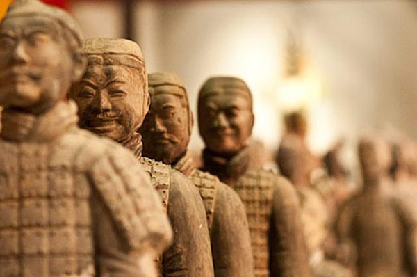Caras y cuerpos de los guerreros de terracota en China viaje de lujo